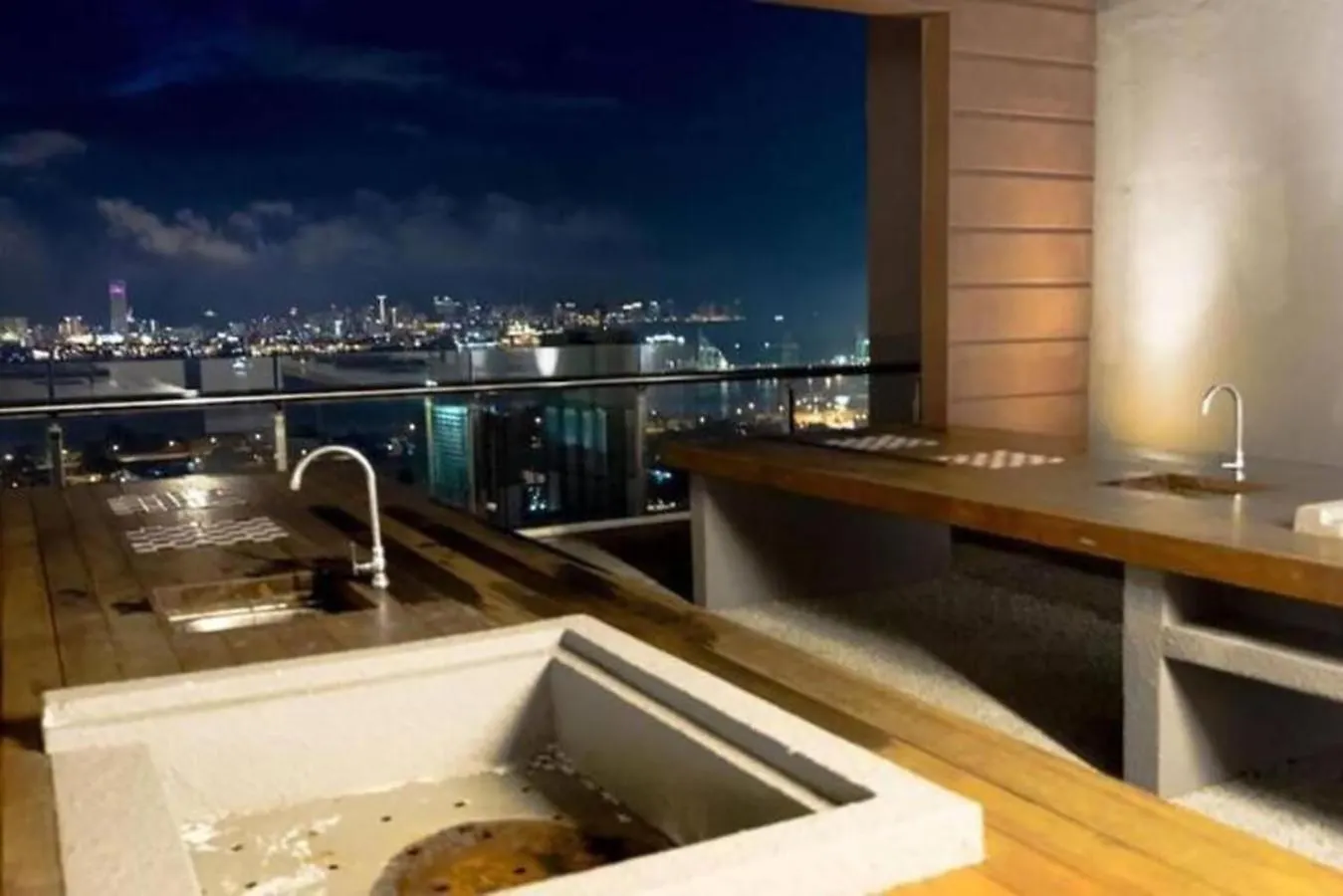 Woodsbury Premier Luxury Suite 2B2R 2Min Sunway Butterworth 0*,  Malaysia